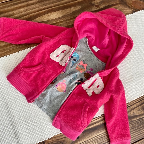 🌟GAP Hoodie and Tee Bundle! - Picture 2 of 7